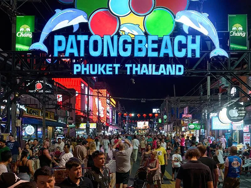 Пинг-понг шоу в Таиланде: стоит ли идти и чего ожидать на самом деле